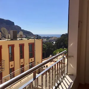 https://apartamento-claudina.in-canary-islands.com