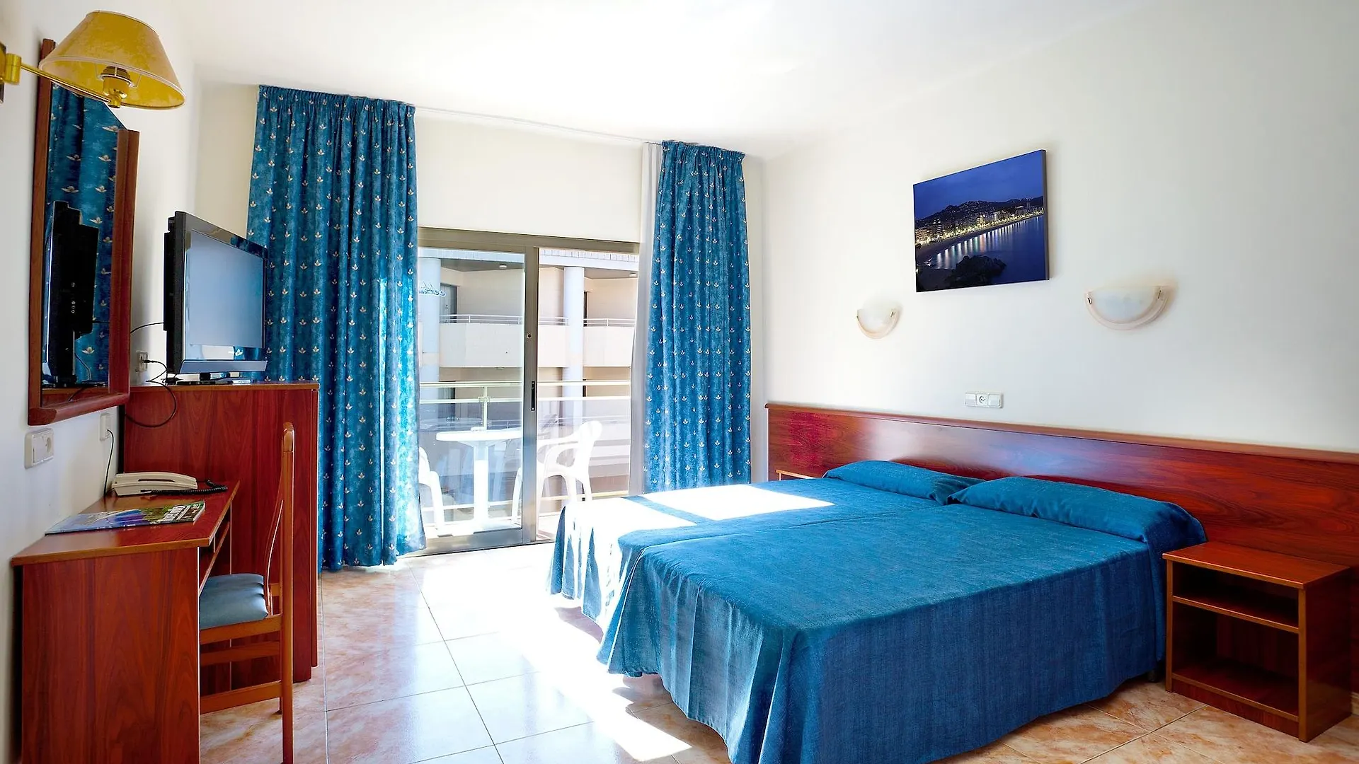 Hotel Acacias Suites & Spa Льорет-де-Мар