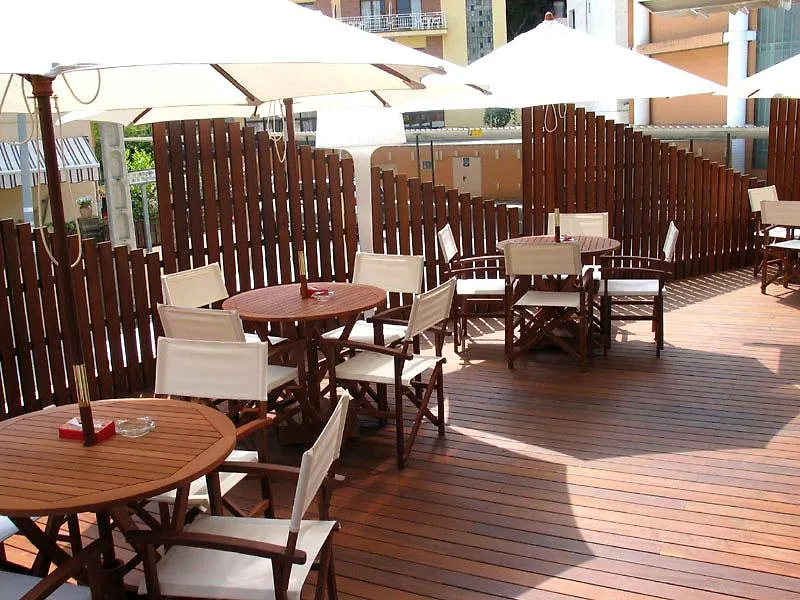 Hotel Acacias Suites & Spa Льорет-де-Мар